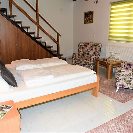 Vila "Maglic" Tjentište Kültér fotó