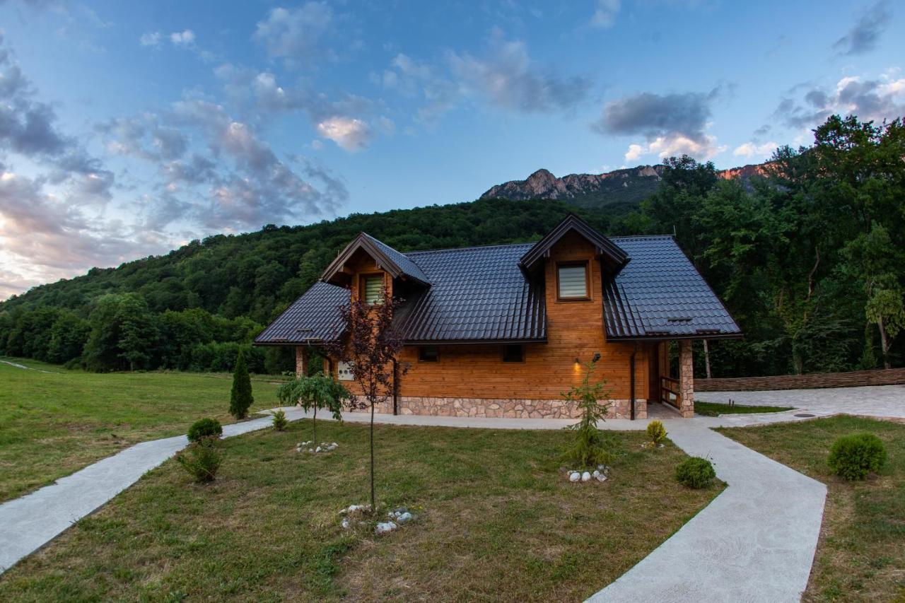Vila "Maglic" Tjentište Kültér fotó