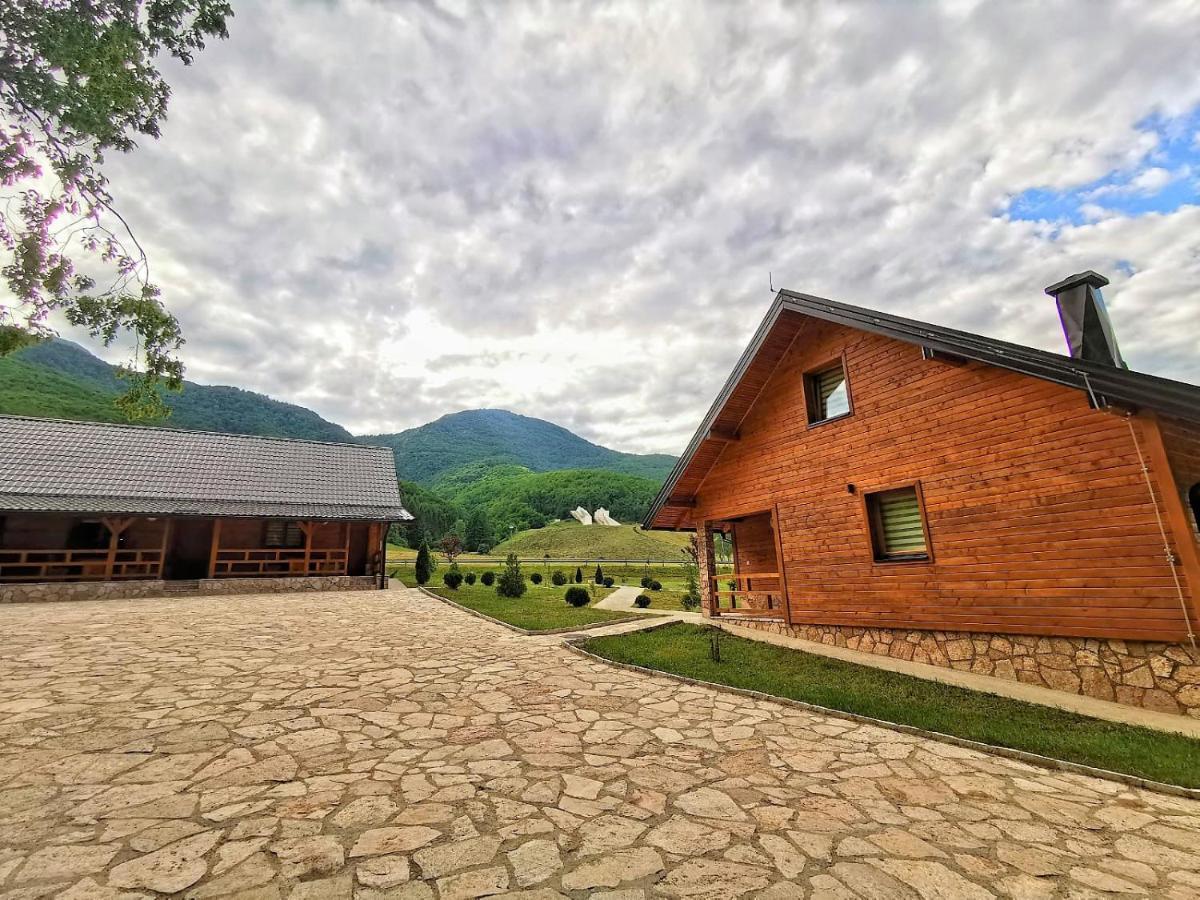 Vila "Maglic" Tjentište Kültér fotó