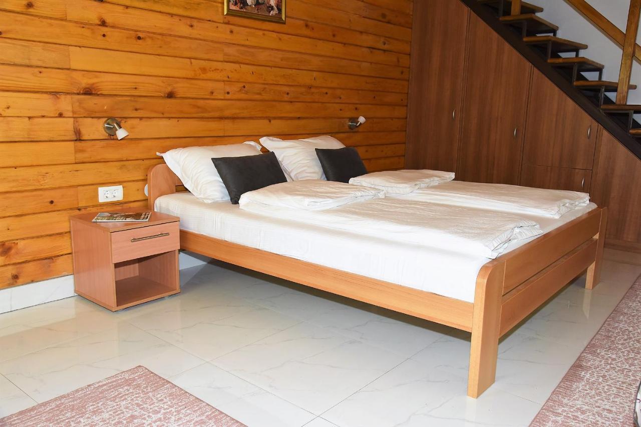 Vila "Maglic" Tjentište Kültér fotó
